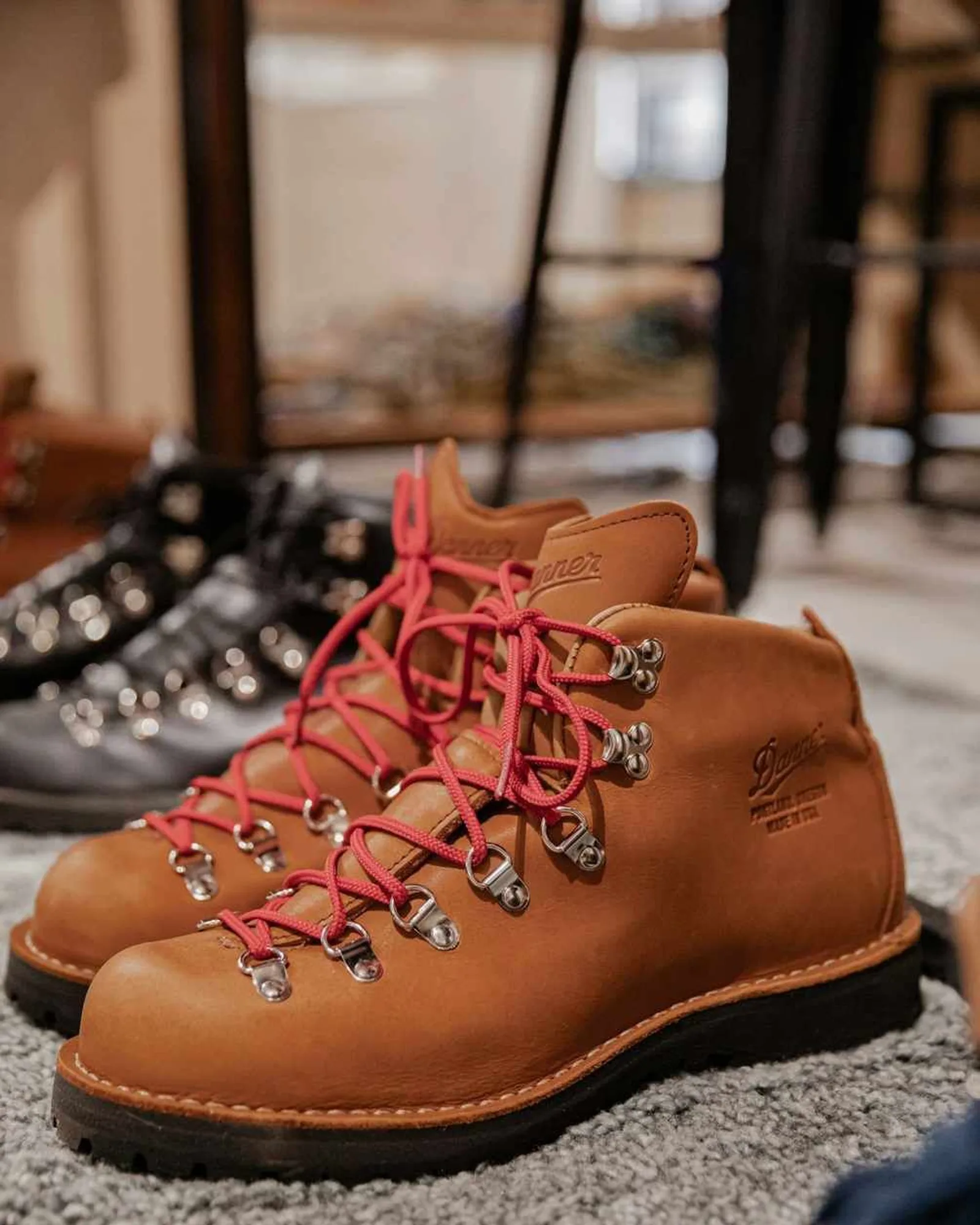 Lace-up ankle boots