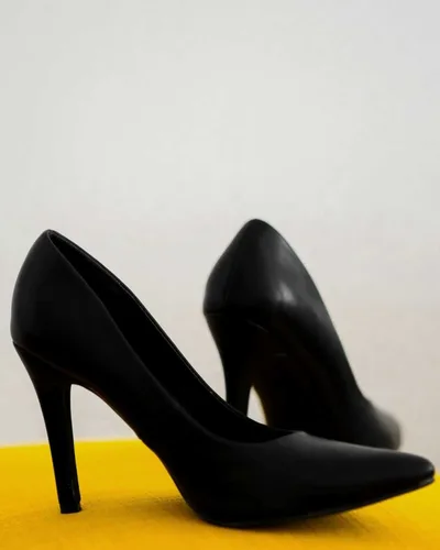 Black heeled shoes