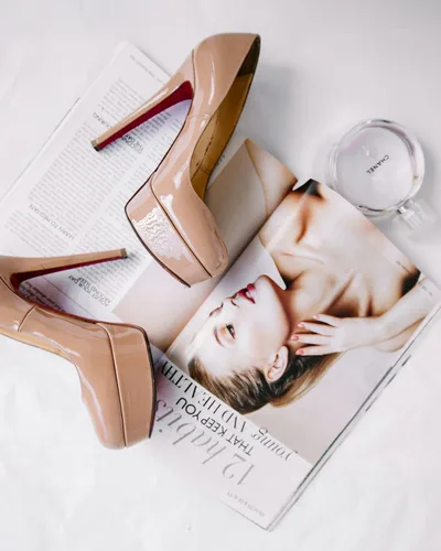 Nude leather heels